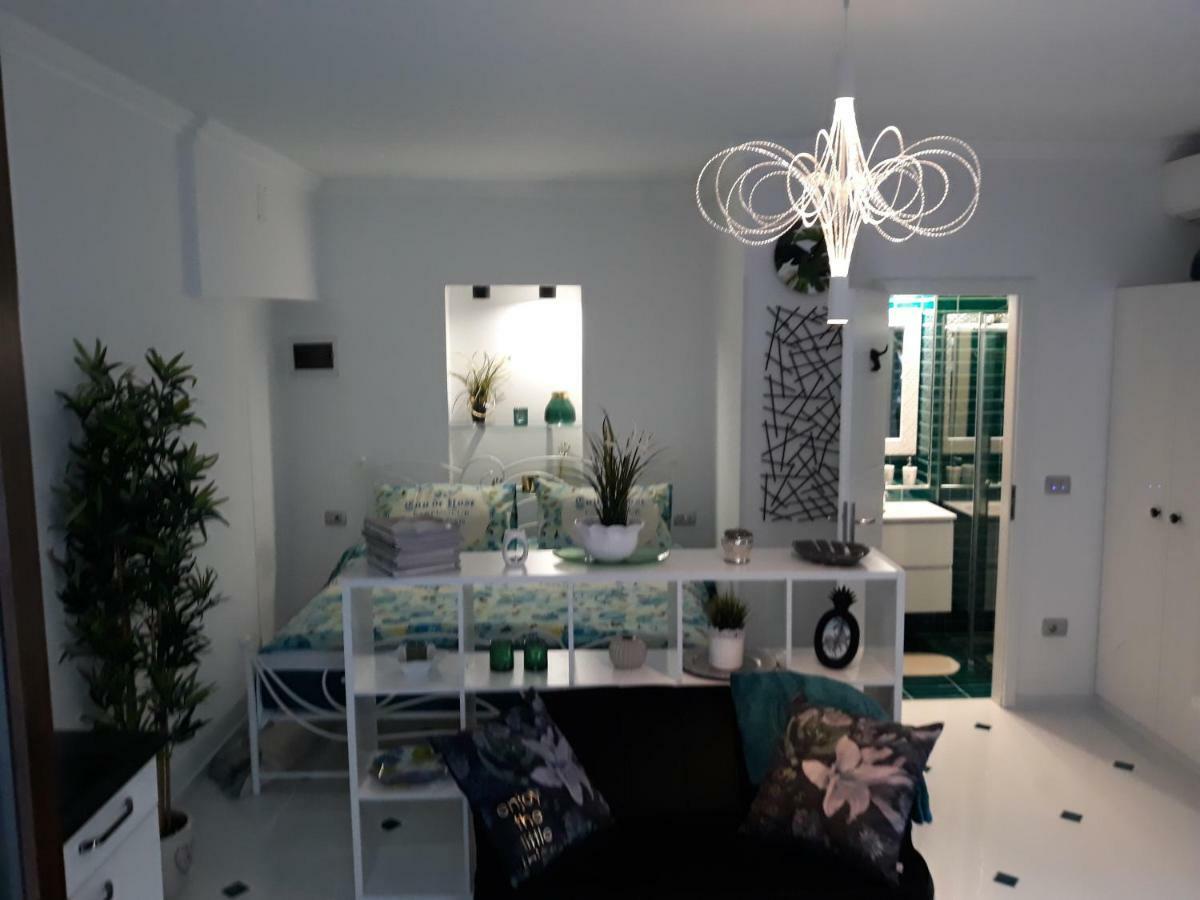 Apartamento App Paris 5 Umag Exterior foto